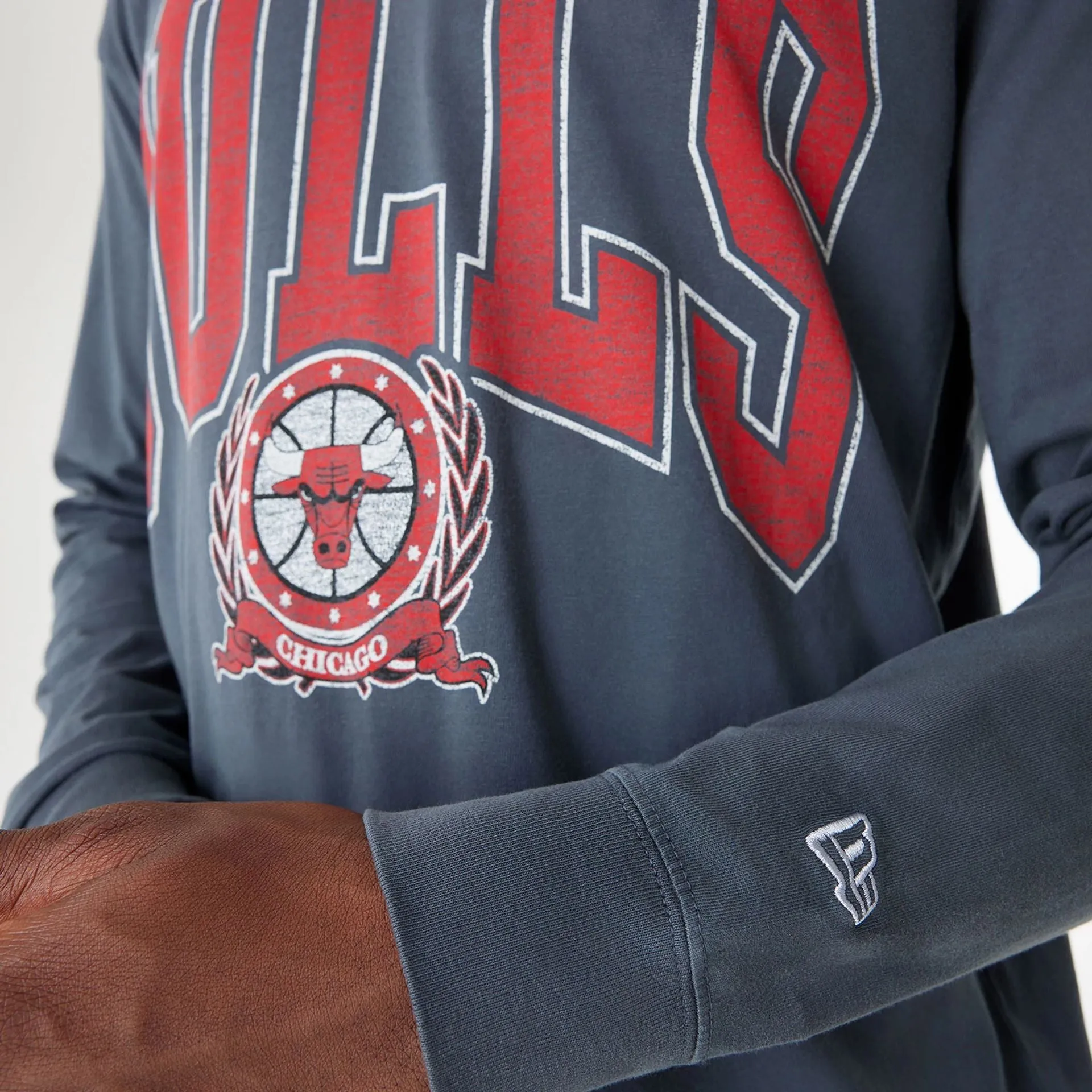 Camiseta Manga Larga Chicago Bulls Oversized Essential